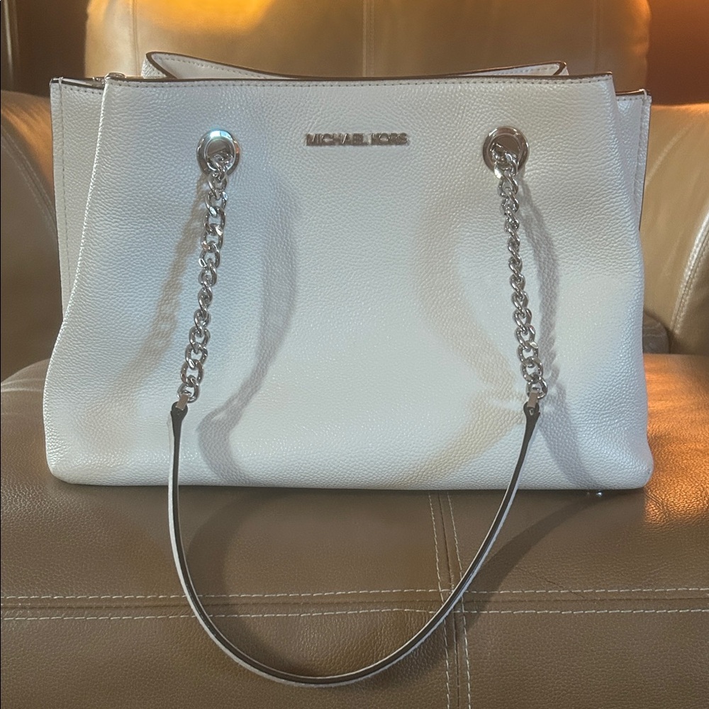 Michael Kors Cream Shoulder Bag with Silver Chain